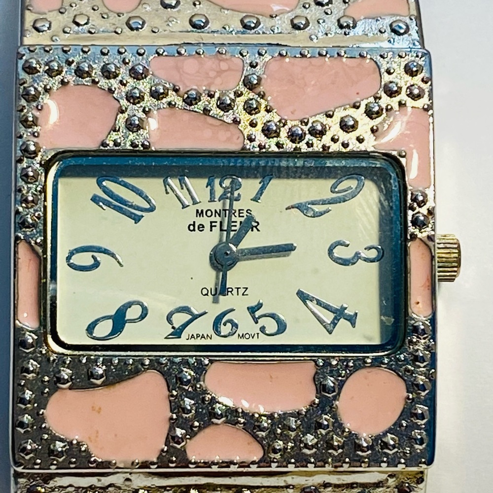 Montres de Fleur Vintage Pink Enameled Cuff Wristwatch Working See Video NH - Picture 7 of 8